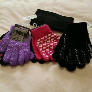 NWT. Girl's gloves  and winter headband.